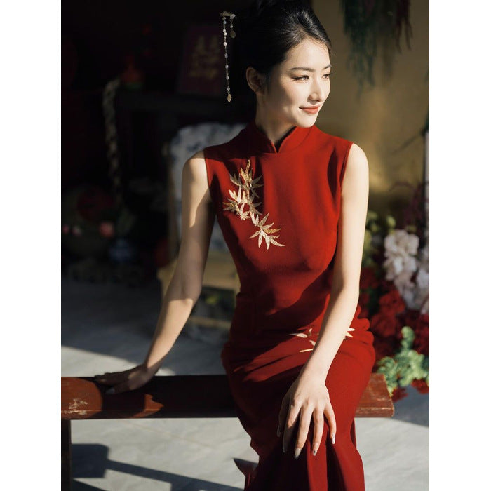 Long Women's Dress Embroidered Improved Cheongsam Expensive For Red Bamboo