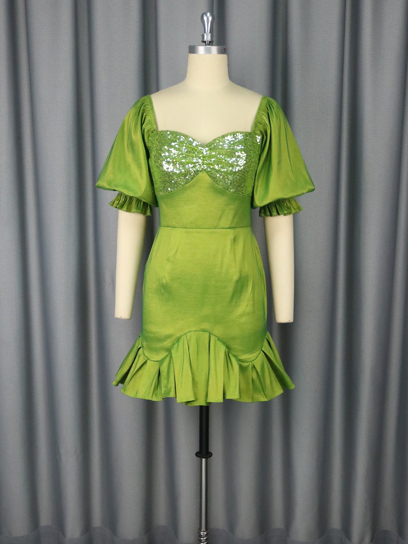 Sequin Stitching Ruffled Banquet Sheath Evening Dress