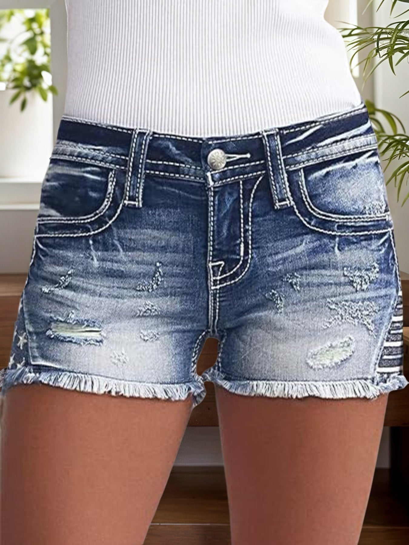 2025 Women's Denim Shorts, Ripped Jeans, Frayed Hem Design, Built-in Zipper Closure, Tight Fitting Denim Shorts